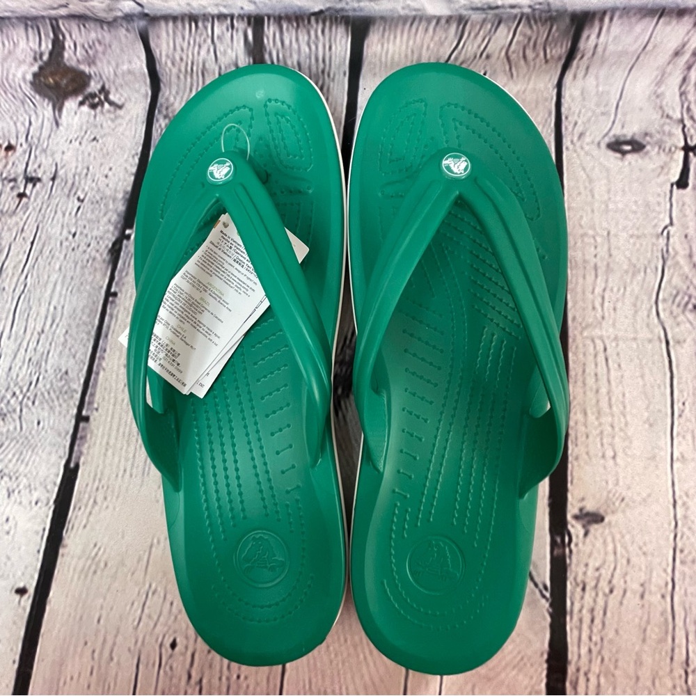 Men's NEW Crocs Beach Flip Flops size 11